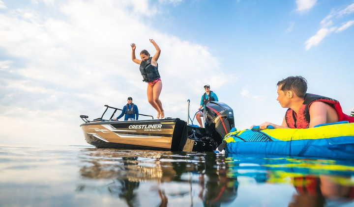 cl-csf205-2050-sportfish-lifestyle-hero1